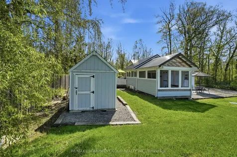 421 Point Abino Road S Fort Erie ON L0S 1N0