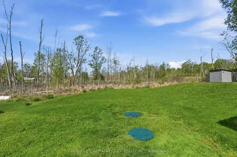 421 Point Abino Road S Fort Erie ON L0S 1N0