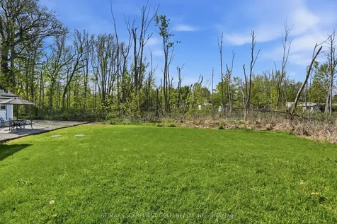 421 Point Abino Road S Fort Erie ON L0S 1N0
