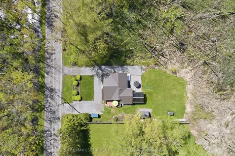 421 Point Abino Road S Fort Erie ON L0S 1N0