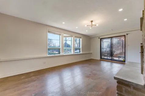 530 Fountain Street S Cambridge ON N3H 1J3