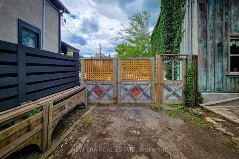 16 Welland Street S Thorold ON L2V 2B4