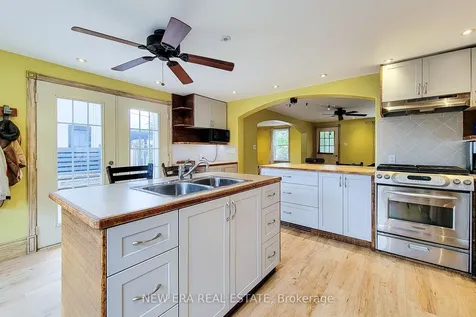 16 Welland Street S Thorold ON L2V 2B4