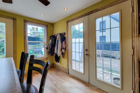 16 Welland Street S Thorold ON L2V 2B4