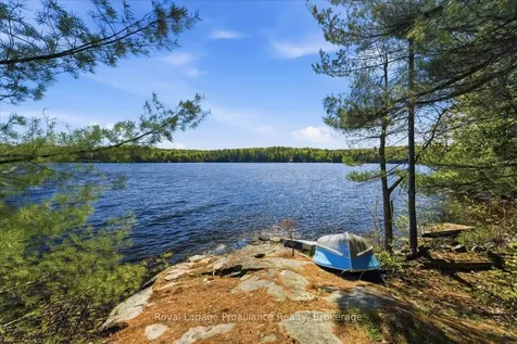4217 Buckshot Lake Road Addington Highlands ON K0H 2M0