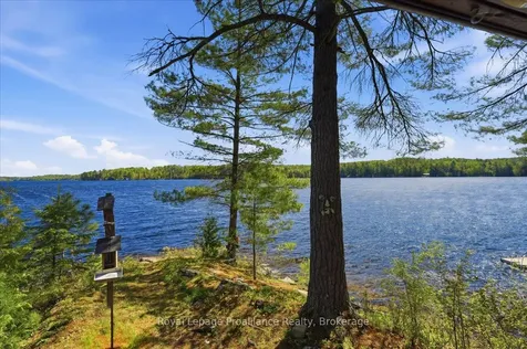 4217 Buckshot Lake Road Addington Highlands ON K0H 2M0