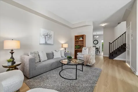 11 Stockbridge Gardens Hamilton ON L8J 0H5