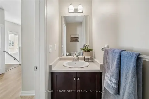 11 Stockbridge Gardens Hamilton ON L8J 0H5