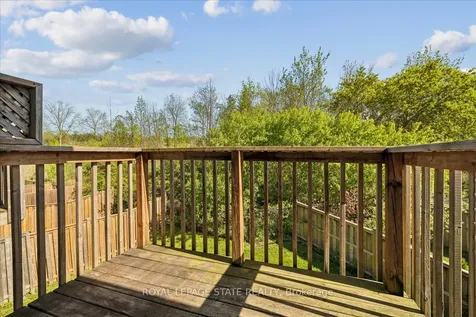 11 Stockbridge Gardens Hamilton ON L8J 0H5