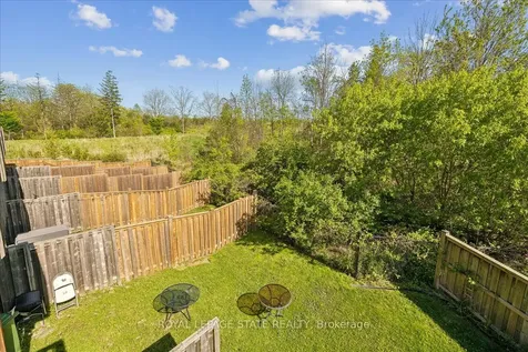 11 Stockbridge Gardens Hamilton ON L8J 0H5
