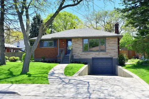 9 San Fernando Drive Hamilton ON L9C 2C1