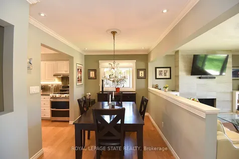 9 San Fernando Drive Hamilton ON L9C 2C1