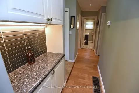 9 San Fernando Drive Hamilton ON L9C 2C1