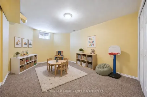 19 Ryde Road Guelph ON N1K 1V8