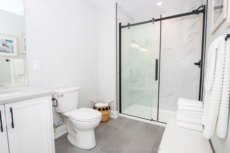 571 Regent Street Strathroy-caradoc ON N0L 1W0