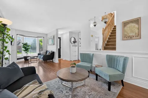71 Equestrian Drive Kanata ON K2M 1H7