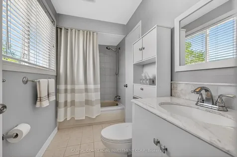 71 Equestrian Drive Kanata ON K2M 1H7