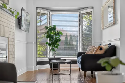 71 Equestrian Drive Kanata ON K2M 1H7
