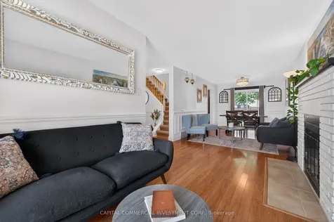 71 Equestrian Drive Kanata ON K2M 1H7