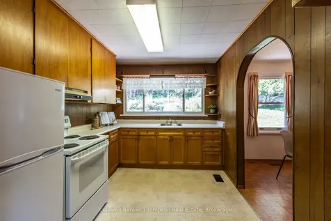 16 West Road Huntsville ON P1H 1L2