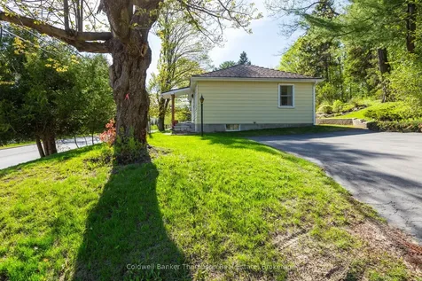16 West Road Huntsville ON P1H 1L2