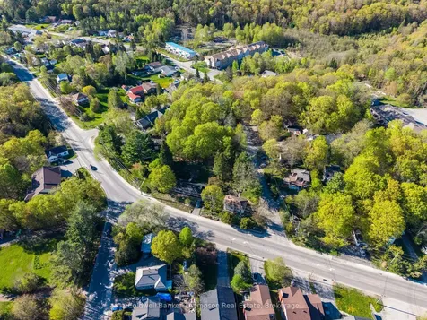 16 West Road Huntsville ON P1H 1L2