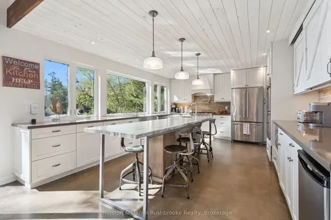 1911 Mortimers Point Road Muskoka Lakes ON P0B 1J0
