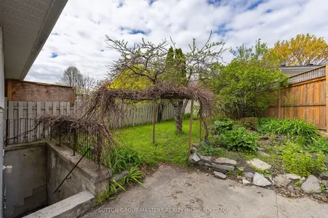 119 Dauphin Avenue Kingston ON K7K 6B2