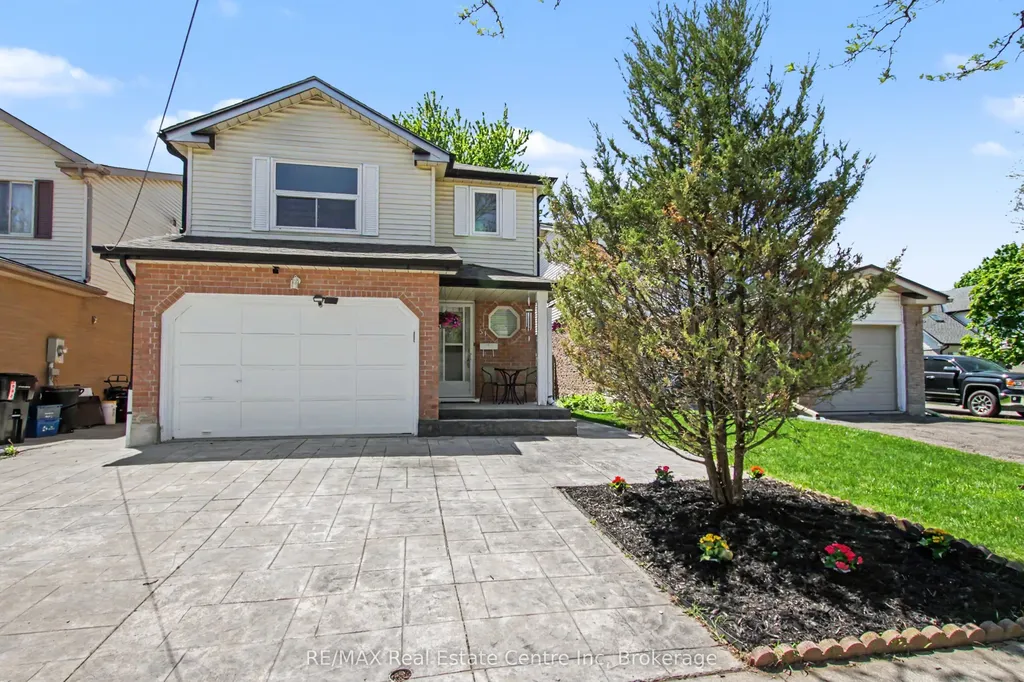 51 Camrose Court Kitchener ON N2M 5J4