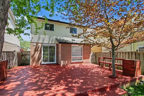 51 Camrose Court Kitchener ON N2M 5J4