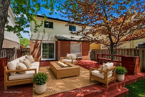 51 Camrose Court Kitchener ON N2M 5J4