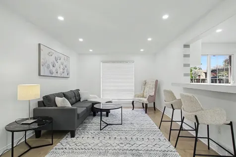 51 Camrose Court Kitchener ON N2M 5J4