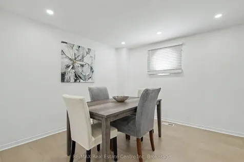 51 Camrose Court Kitchener ON N2M 5J4