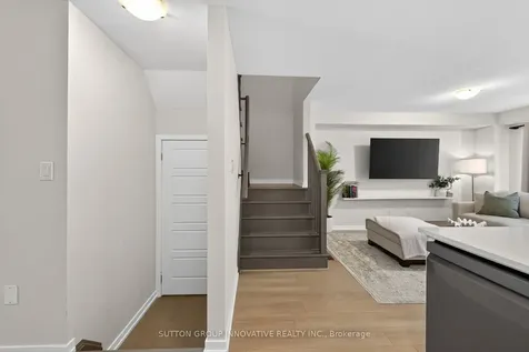 61 Prestwick Street W Hamilton ON L8J 0K6