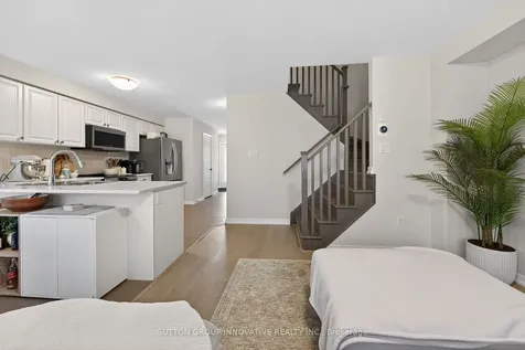 61 Prestwick Street W Hamilton ON L8J 0K6
