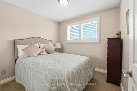11 Robert Street Welland ON L3B 5T8