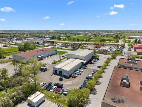 24 Edgewater Street Kanata ON K2L 1V8