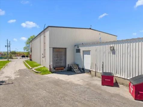24 Edgewater Street Kanata ON K2L 1V8