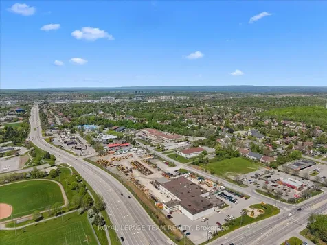 24 Edgewater Street Kanata ON K2L 1V8