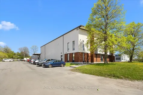 24 Edgewater Street Kanata ON K2L 1V8