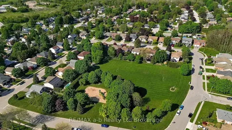 51 Mason Drive Ingersoll ON N5C 4A4
