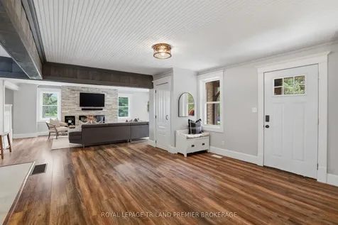 8306 Parkhouse Drive Strathroy-caradoc ON N0L 1W0
