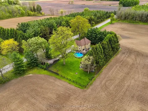 8306 Parkhouse Drive Strathroy-caradoc ON N0L 1W0