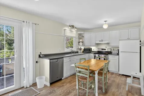4 Bayleaf Court Peterborough ON K9K 1A3