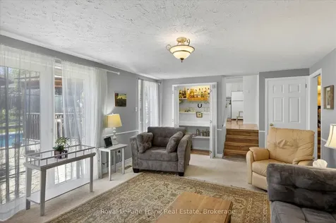 4 Bayleaf Court Peterborough ON K9K 1A3