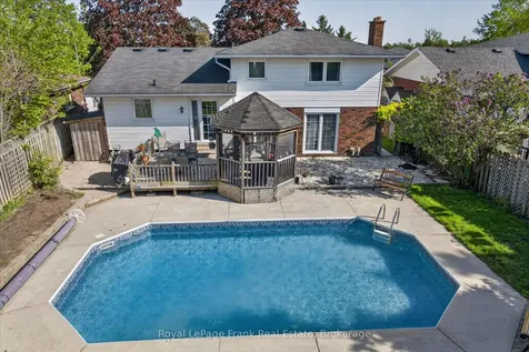 4 Bayleaf Court Peterborough ON K9K 1A3