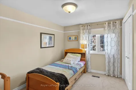 4 Bayleaf Court Peterborough ON K9K 1A3