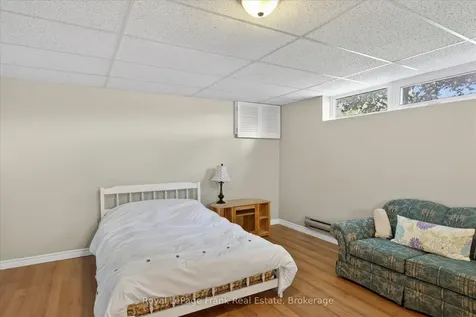 4 Bayleaf Court Peterborough ON K9K 1A3