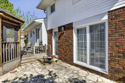 4 Bayleaf Court Peterborough ON K9K 1A3