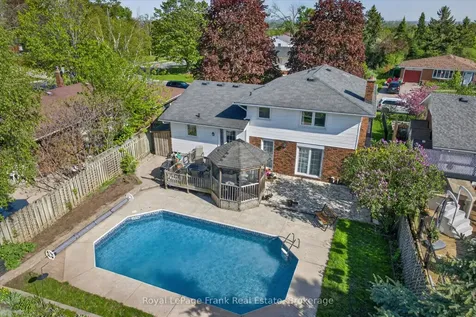 4 Bayleaf Court Peterborough ON K9K 1A3